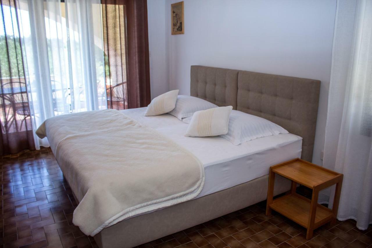Apartman Mariolina Krk Town Eksteriør bilde